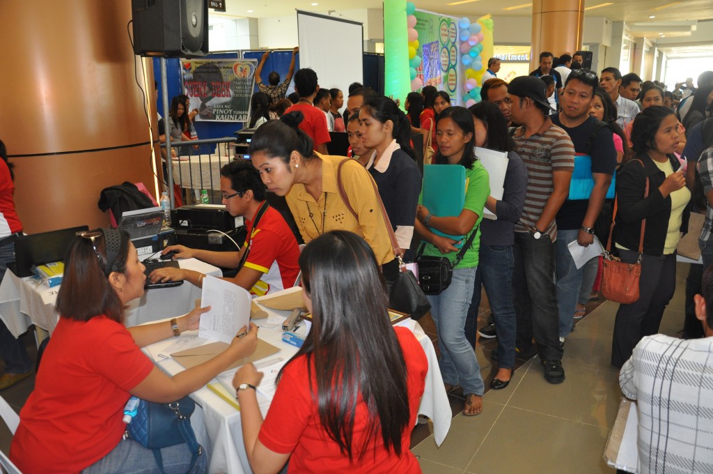 DSWD Caraga converges with DOLE in Labor Day Job Fair DSWD Field