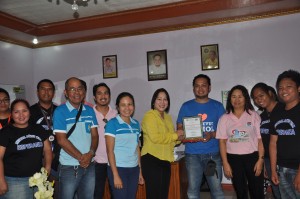 LGU Esperanza awards DSWD Caraga programs and workers