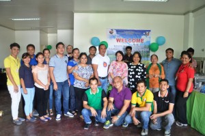 Members of the Kalahi-CIDSS Regional Program Management Office (RPMO), SRPMO, Area Coordinating Team (ACT) and Municipal Coordinating Team (MCT) of San Francisco, ADS and guests cheerfully pose with Dir. Brigoli and ARDO Lim during the celebration of the dedication of the Cluster 3 and 4 SRPMO Station.