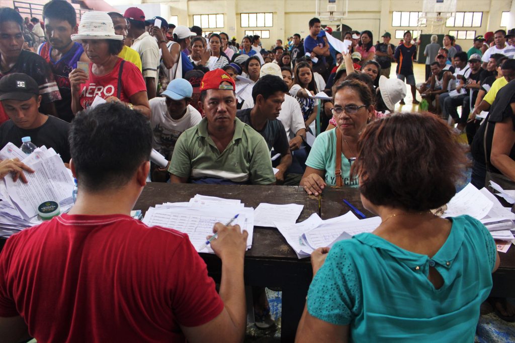 Shelter Assistance Provided To Internally Displaced Families Of 5 5 Magnitude Quake In Surigao