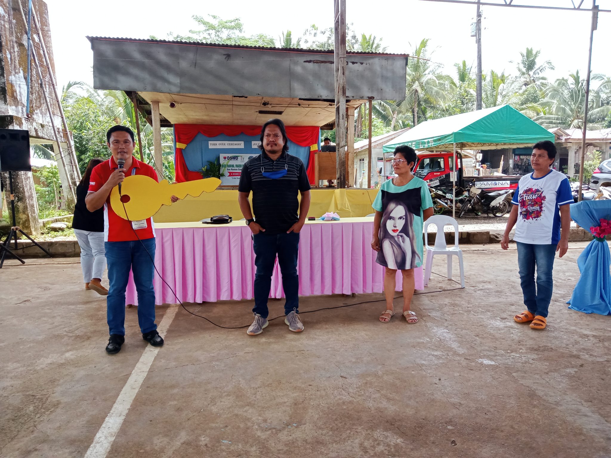 Dswd Caraga Hands Over Livelihood Project To Farmers Association Dswd Field Office Caraga